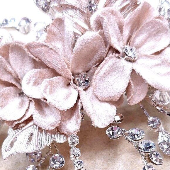 Flowers and Leaves Rhinestone Crystal Hair Clip Formal Bridal Accessory - Picture 4 of 14
